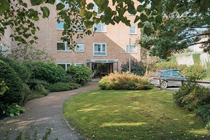2 Bedroom Flat For Sale In Sydenham Road, Dowanhill, G12