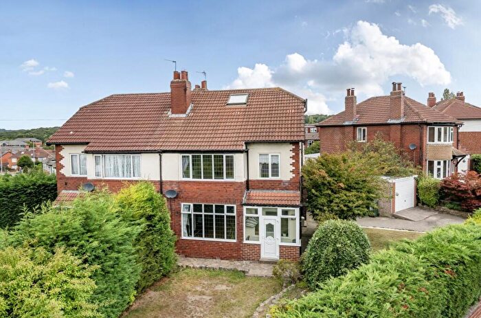 4 Bedroom Semi-Detached House For Sale In Wynford Avenue, West Park, LS16