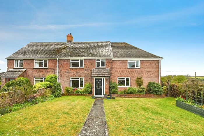 4 Bedroom Semi-Detached House For Sale In Grants Road, Enford, Pewsey, SN9