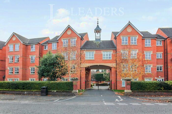 2 Bedroom Flat To Rent In Droitwich Spa, Worcestershire WR9