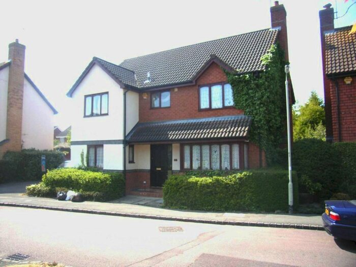 5 Bedroom Property To Rent In Woodward Close, Winnersh, RG41