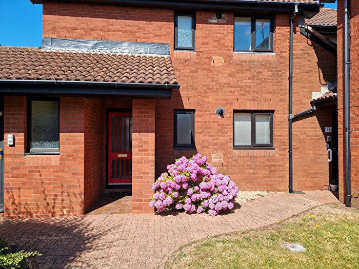 1 Bedroom Retirement Property For Sale In Seabank Court, Porthcawl, CF36