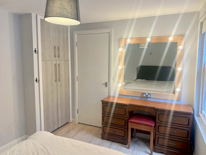 2 Bedroom Apartment To Rent In A Hounds Gate, Nottingham, NG1