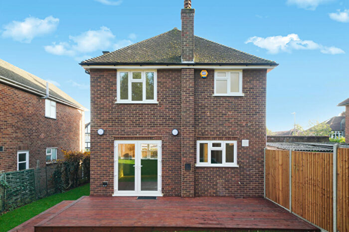 3 Bedroom Detached House To Rent In Wood End Road, HA1