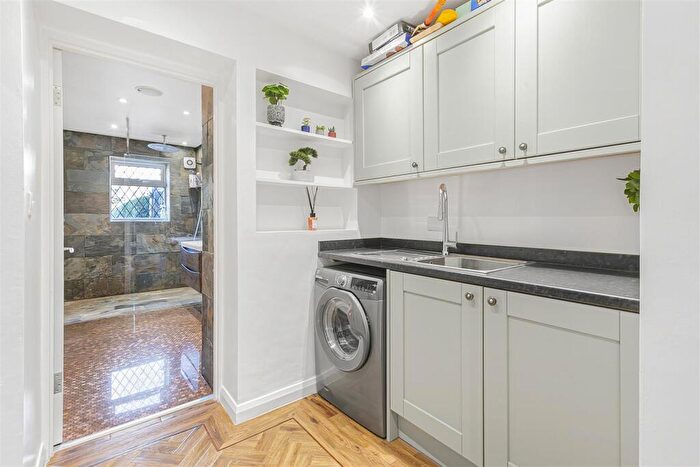 3 Bedroom Terraced House For Sale In Cul-de-sac Location In The Village Of Essendon., AL9