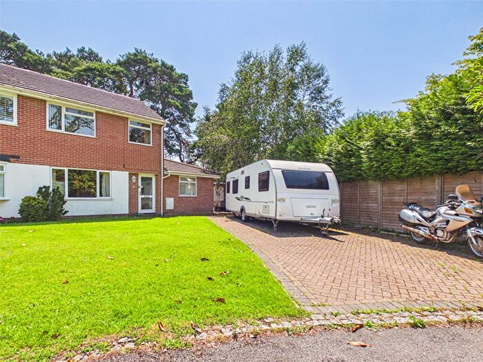 3 Bedroom Semi-Detached House For Sale In Shearsbrook Close, Bransgore, Christchurch, Dorset, BH23