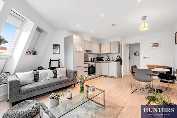 1 Bedroom Flat To Rent In Finchley Road, London, NW2