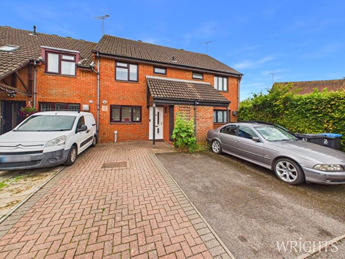 3 Bedroom Terraced House For Sale In Dalewood, Welwyn Garden City, AL7