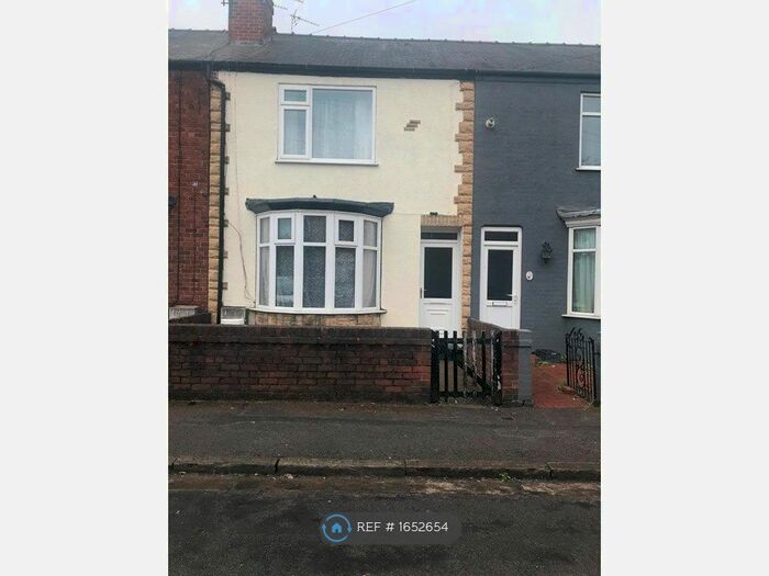 2 Bedroom Terraced House To Rent In Washington Grove, Doncaster, DN5