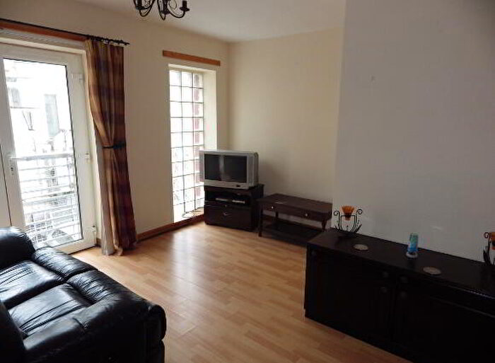 1 Bedroom Apartments To Rent In Queens Court, Cityside, BT48
