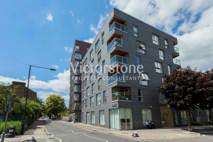 2 Bedroom Apartment To Rent In Verdigris Apartments, Old Bethnal Green Road, London, E2