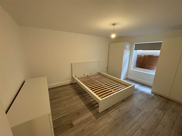 1 Bedroom Flat To Rent In Stroud Green Road, Finsbury Park, N4