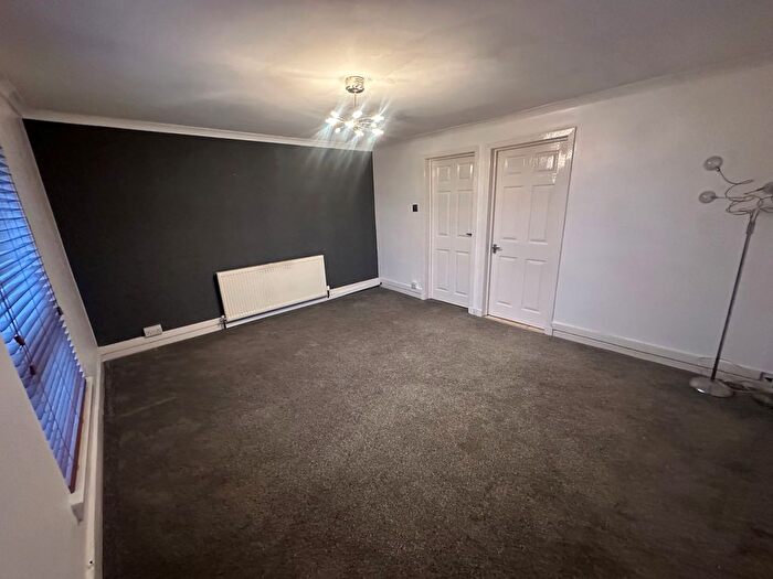 2 Bedroom Flat To Rent In Afton Road, Glasgow, G67