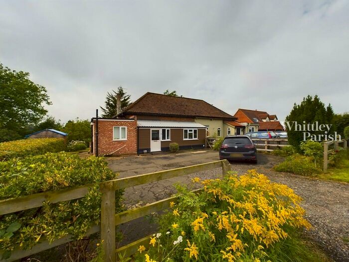 2 Bedroom Semi-Detached Bungalow For Sale In School Bungalows, Badingham, IP13