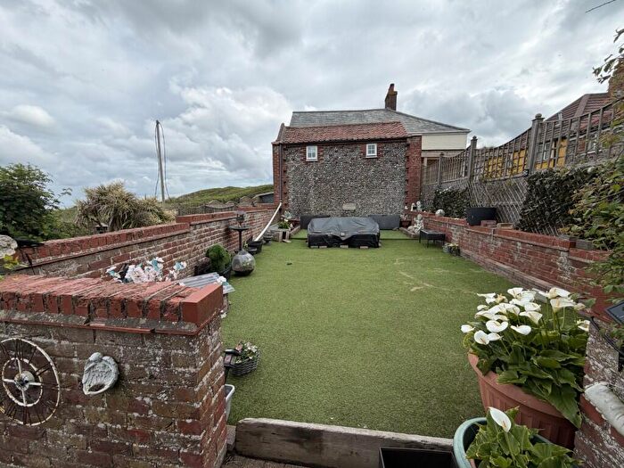 2 Bedroom Cottage For Sale In The Annex, Fishermans Lodge, Newport, Hemsby, Great Yarmouth, Norfolk, NR29