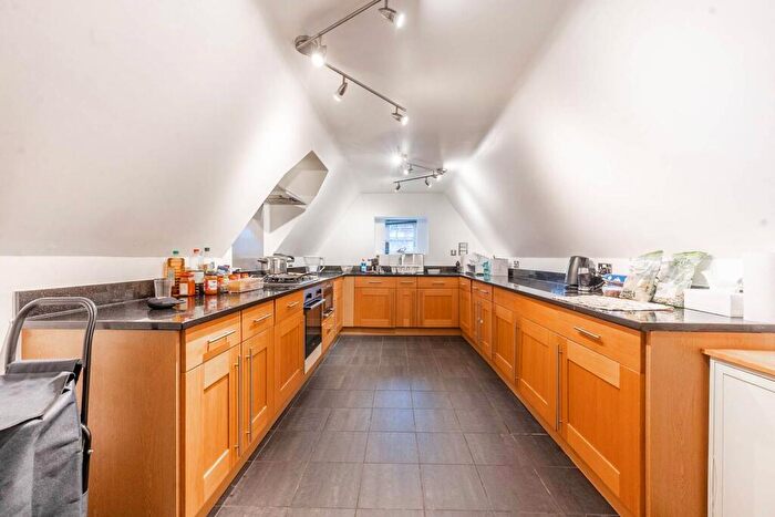 2 Bedroom Flat To Rent In Langton House, Harrow, HA2