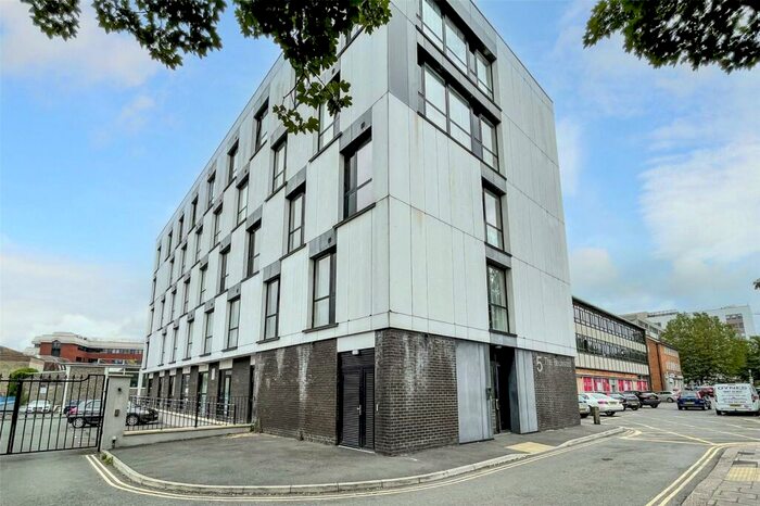 2 Bedroom Apartment To Rent In The Boulevard, Crawley, West Sussex, RH10