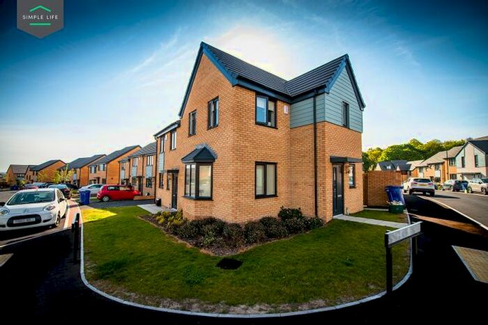 3 Bedroom Detached House To Rent In Yew Gardens, Edlington, DN12