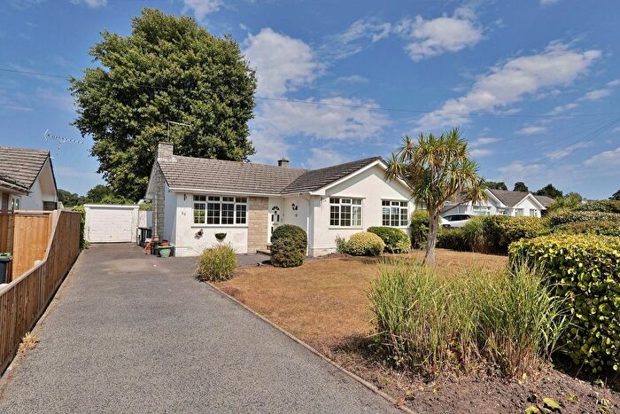3 Bedroom Bungalow For Sale In Dorset Avenue, Ferndown, BH22