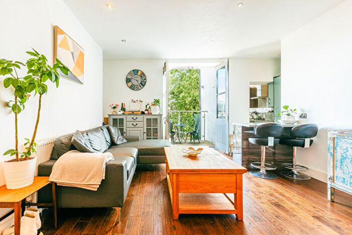 2 Bedroom Flat For Sale In Great George Street, Bristol, BS1