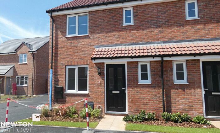 3 Bedroom Semi-Detached House To Rent In William Gardens, Retford, DN22