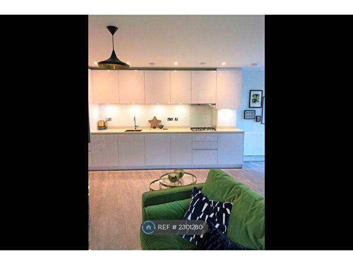 1 Bedroom Flat To Rent In Homesdale Road, Bromley, BR2