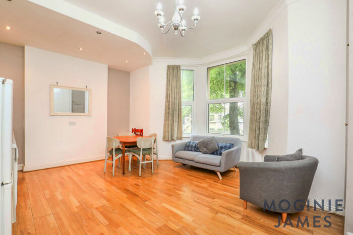 1 Bedroom Flat To Rent In Wordsworth Avenue, CF24