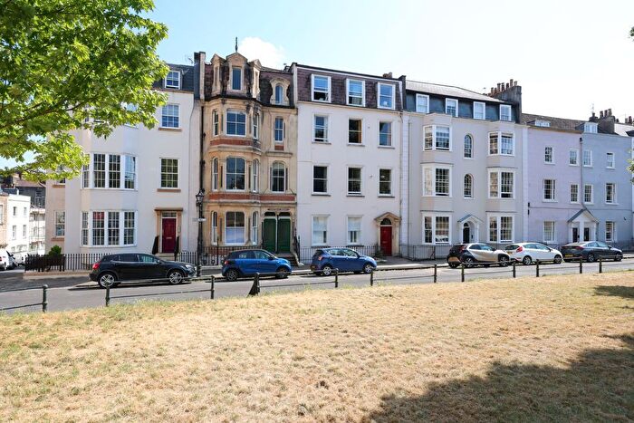 2 Bedroom Flat For Sale In Sion Hill, Clifton, Bristol, BS8