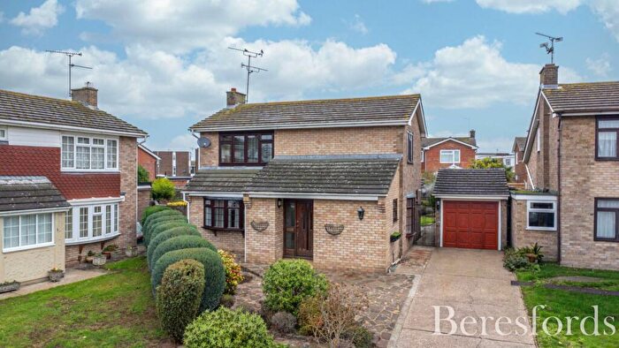 3 Bedroom Detached House For Sale In Humber Road, Chelmsford, CM1