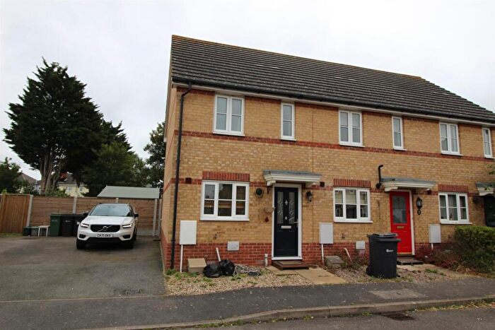 2 Bedroom Semi-Detached House To Rent In Nichols Grove, Braintree, CM7