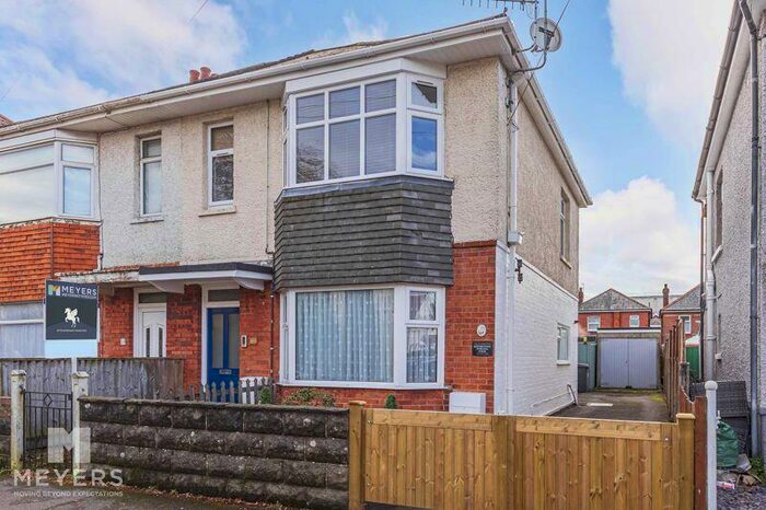 2 Bedroom Apartment To Rent In Coronation Avenue, Bournemouth, BH9