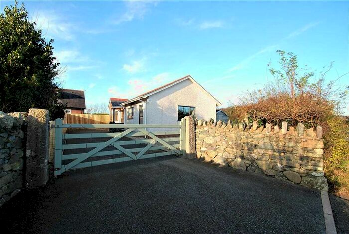 2 Bedroom Cottage To Rent In Llanfairpwllgwyngyll, LL61