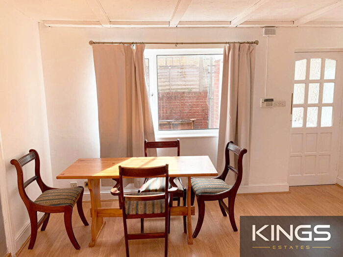 1 Bedroom Apartment To Rent In Shaftesbury Avenue, Southampton, SO17