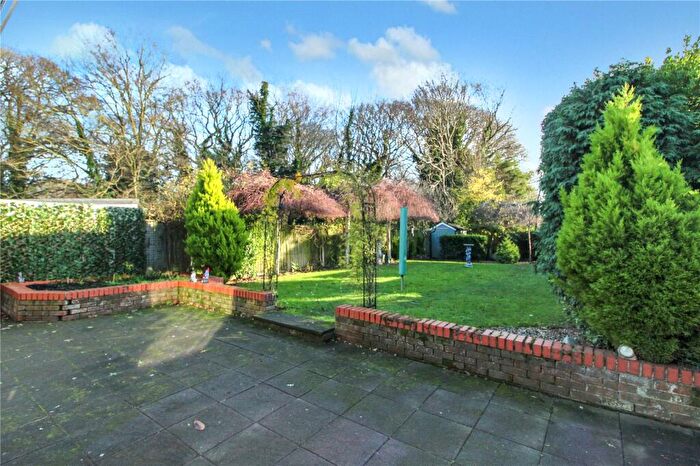 2 Bedroom Bungalow For Sale In The Fairway, Leigh-on-Sea, Essex, SS9