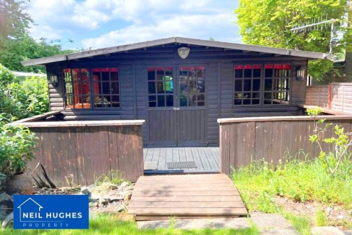 1 Bedroom Park Home To Rent In Mount Drive, Park Street, St. Albans, Hertfordshire, AL2