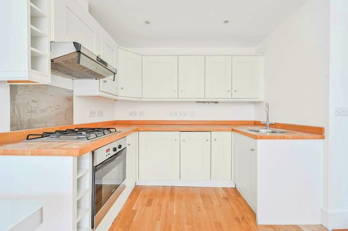 1 Bedroom Flat To Rent In Henriques Street, , Aldgate, London, E1