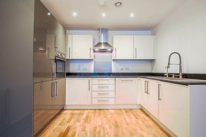 2 Bedroom Flat To Rent In The Earl Mill Pond Road, Dartford, DA1