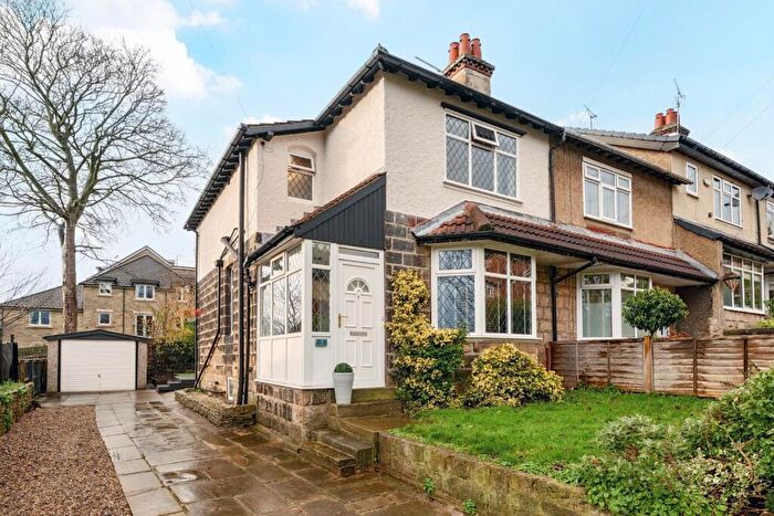 3 Bedroom End Of Terrace House For Sale In Rufford Ridge, Yeadon, Leeds, West Yorkshire, LS19