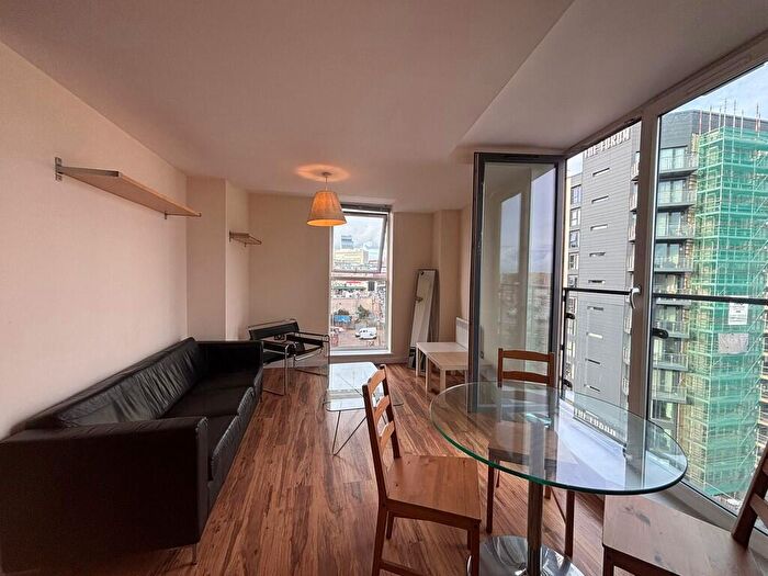 2 Bedroom Apartment To Rent In Bromsgrove Street, Birmingham, B5