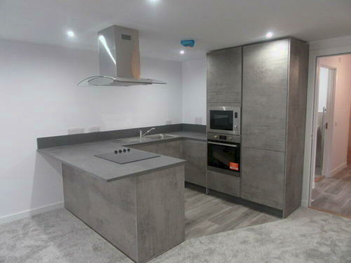 2 Bedroom Property To Rent In Castle Street, Dundee, DD1