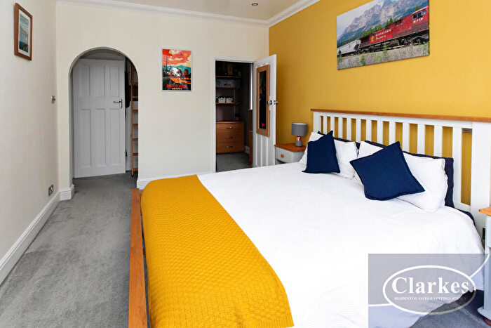 2 Bedroom Flat For Sale In Draycott Road, Bournemouth, BH10