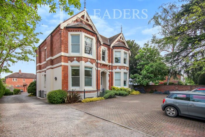 2 Bedroom Flat To Rent In The Cotswolds, Leamington Spa, CV32