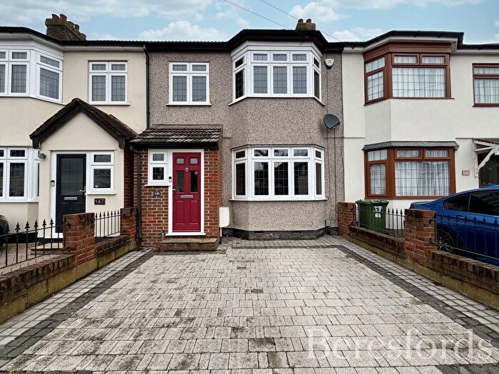 4 Bedroom Terraced House For Sale In Bush Elms Road, Hornchurch, RM11