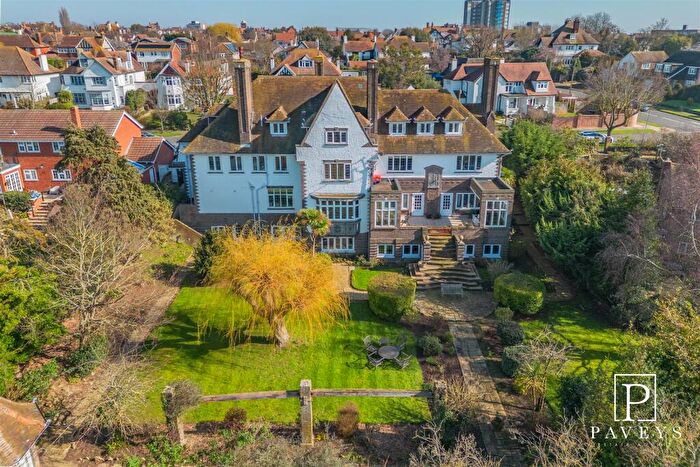 3 Bedroom Penthouse For Sale In The Penthouse, Ivanhoe, Second Avenue, Frinton-On-Sea, CO13