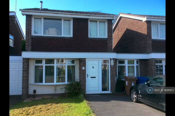 4 Bedroom Detached House To Rent In Cedars Drive, Stone, ST15