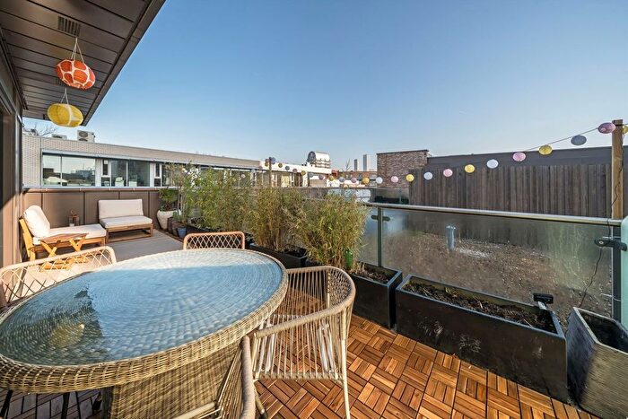 1 Bedroom Flat For Sale In Pell Street, Surrey Quays, SE8