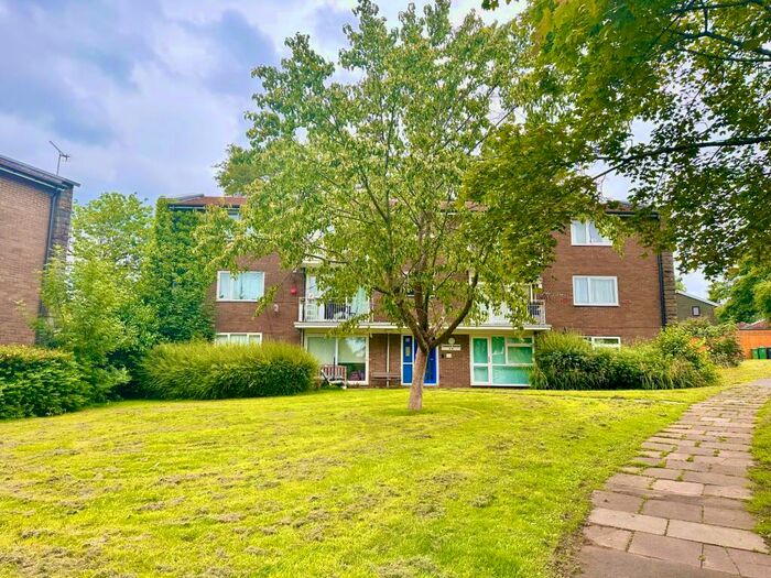 2 Bedroom Flat To Rent In Bamber Houses, Croesyceiliog, Cwmbran, NP44
