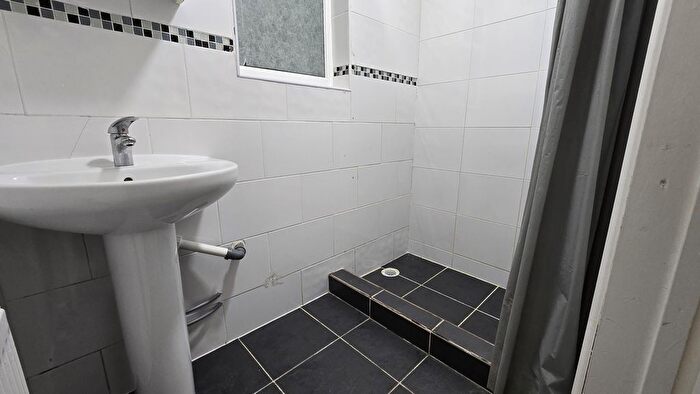 4 Bedroom Terraced House To Rent In Selsdon Road, London, E13