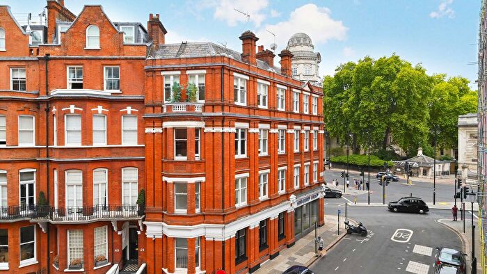 2 Bedroom Flat To Rent In Egerton Gardens, London, SW3