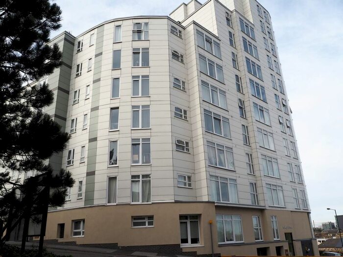 2 Bedroom Flat To Rent In Barnsley, S70